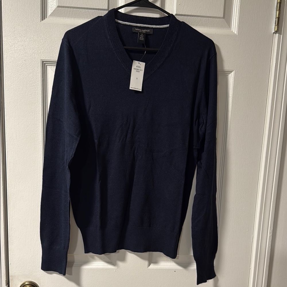 Banana Republic Blue V-Neck Sweater Fine-Gauge Knit